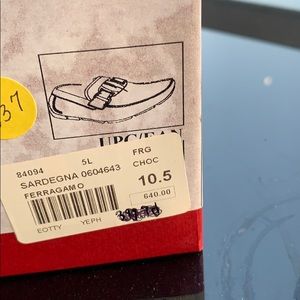 Sardegna 6 Ferragamo in Original Box. Never used!